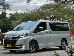 Toyota Quantum 2019 Silver