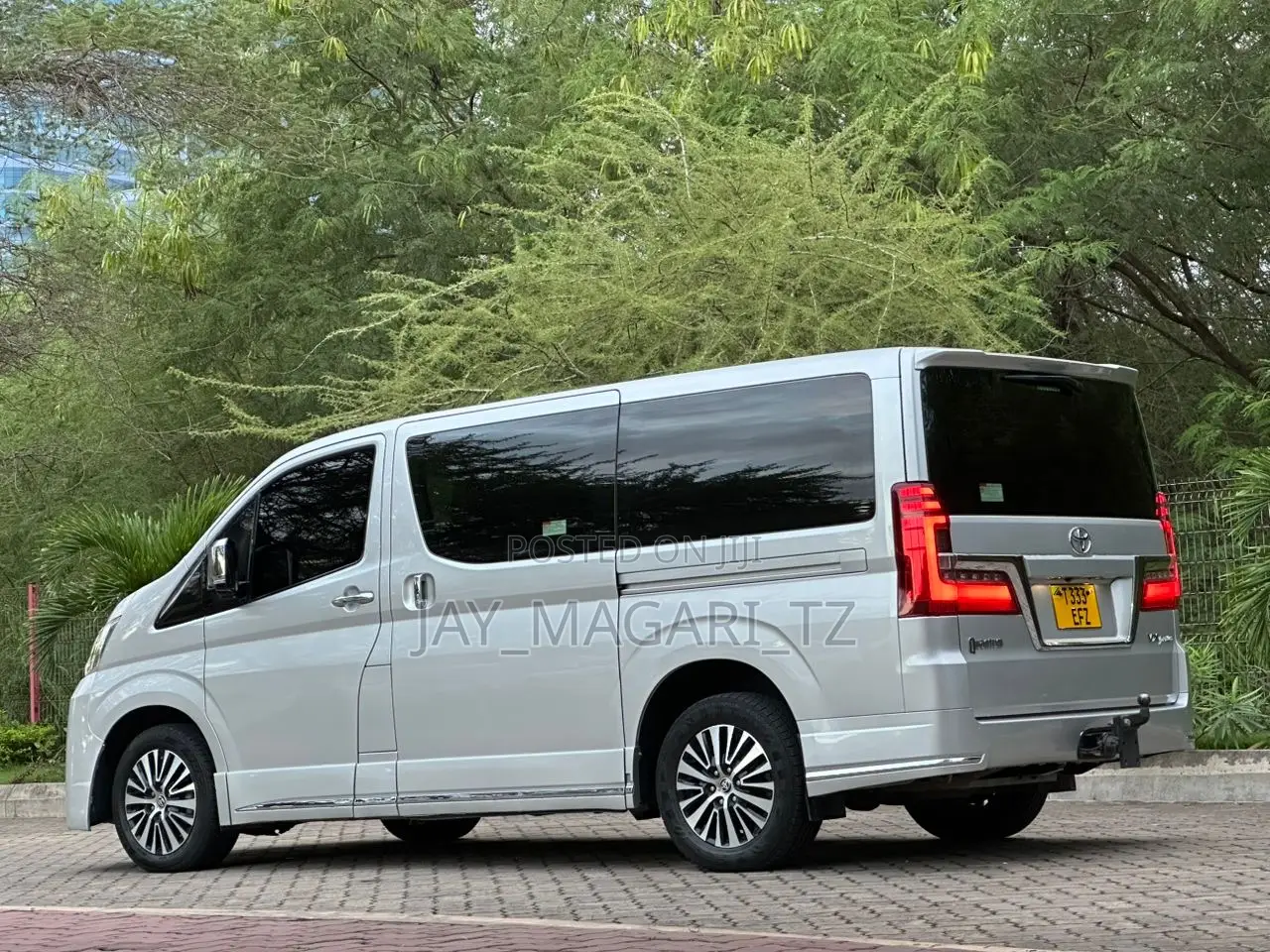Toyota Quantum 2019 Silver