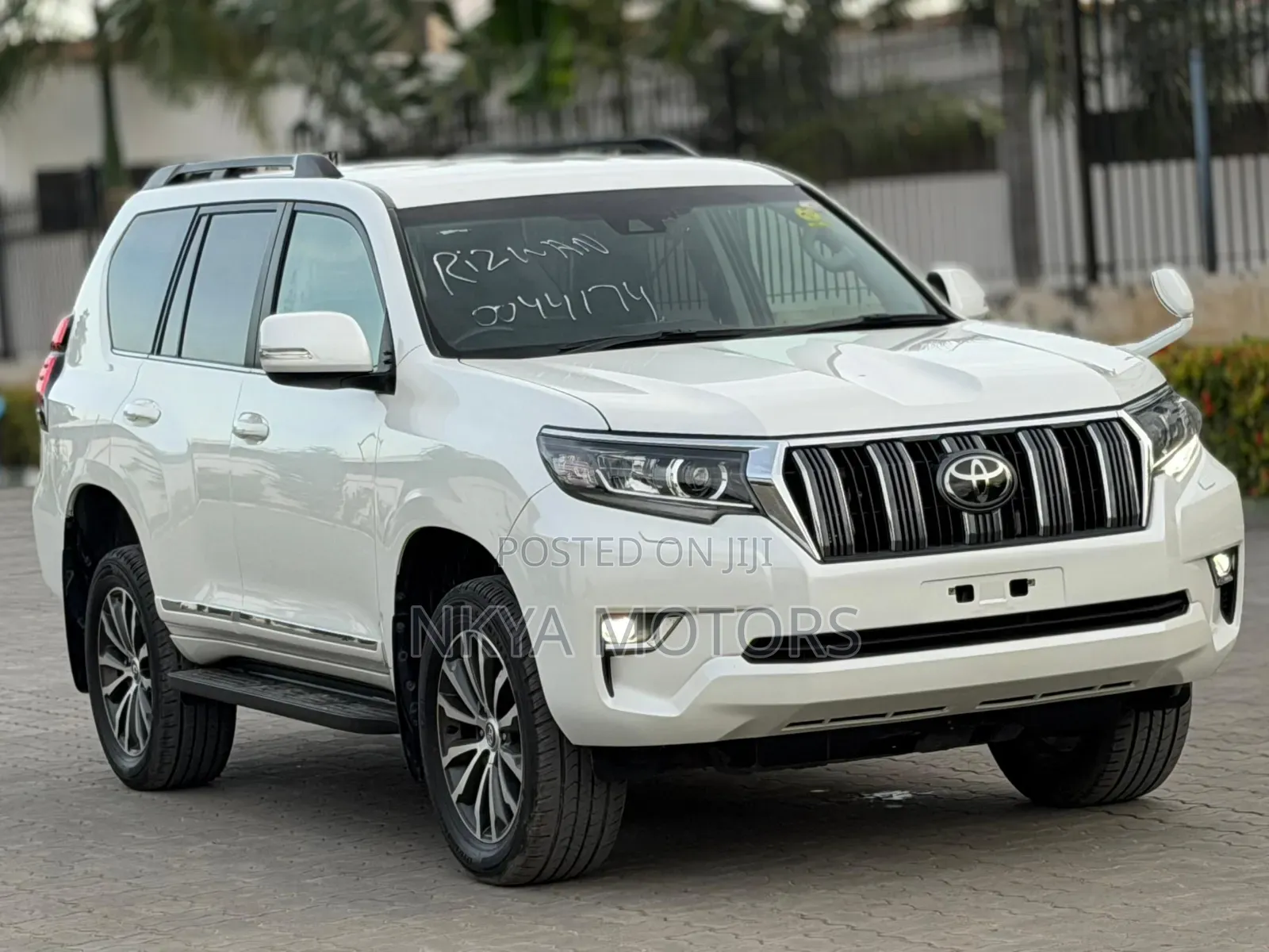 Toyota Land Cruiser Prado 2020 Pearl