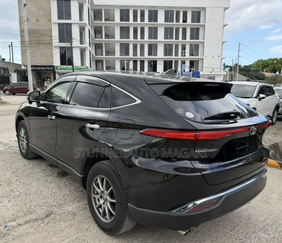 Toyota Harrier 2021 Black