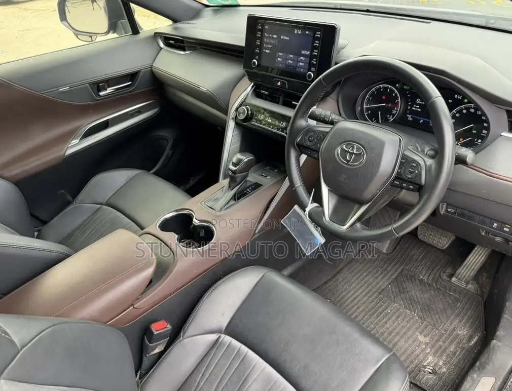 Toyota Harrier 2021 Black