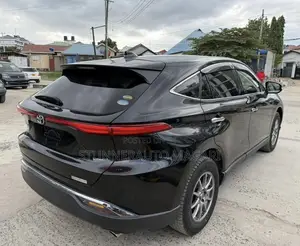 Toyota Harrier 2021 Black