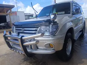 Toyota Land Cruiser Prado 2007 White