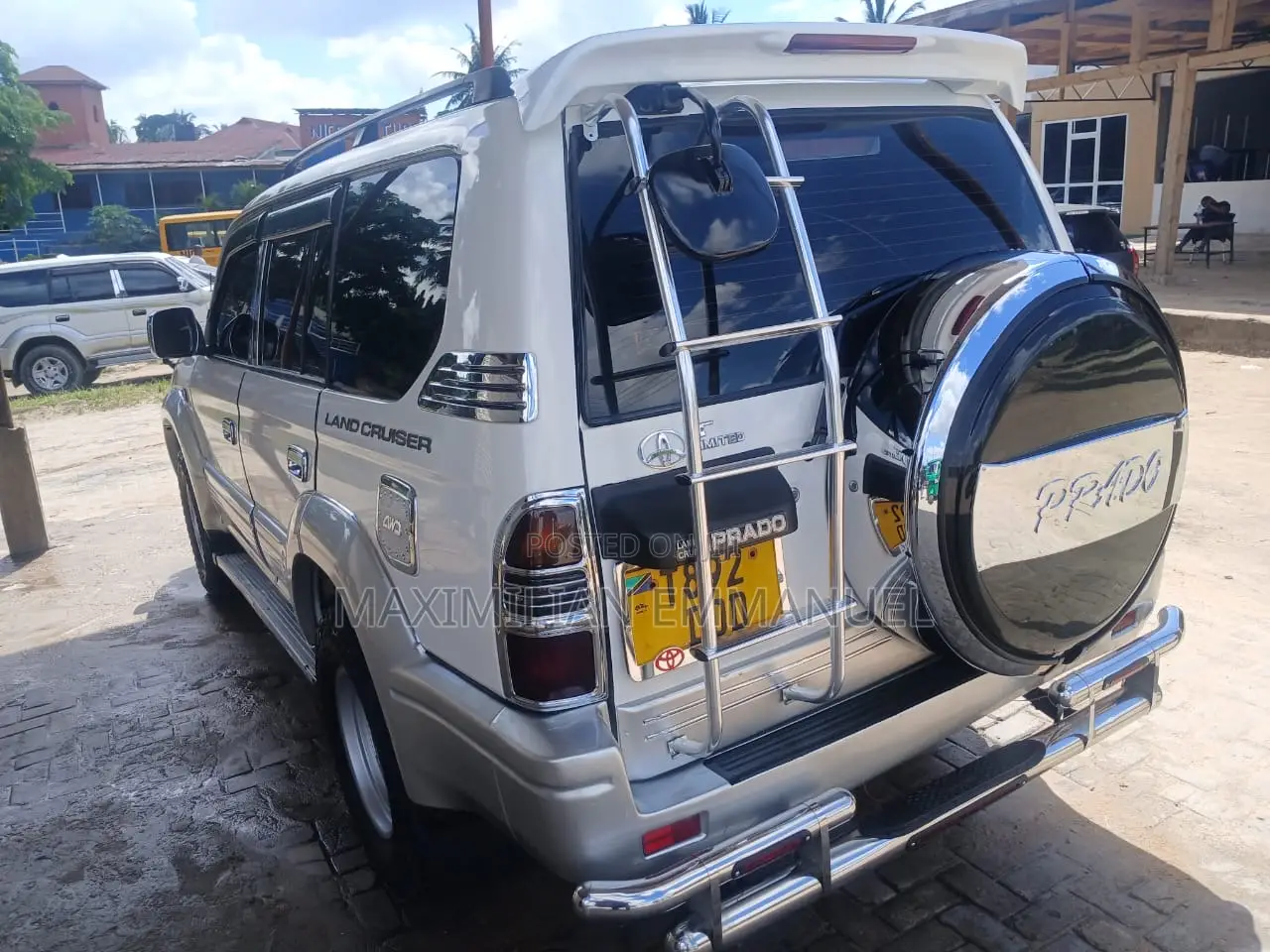 Toyota Land Cruiser Prado 2007 White