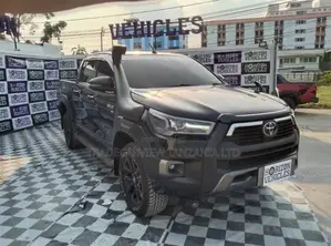 Toyota Hilux 2022 Black