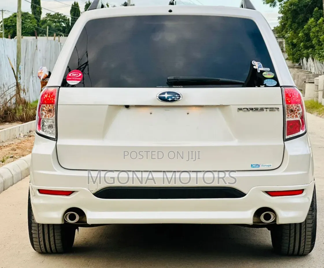 Subaru Forester 2010 Off white