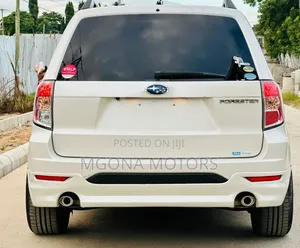 Subaru Forester 2010 Off white