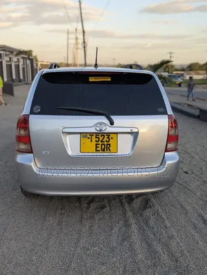 Toyota Corolla Fielder 2006 Silver