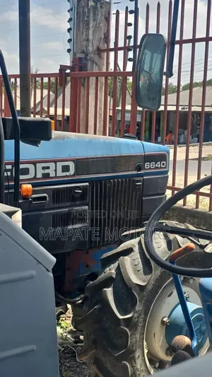 Tractor Ford