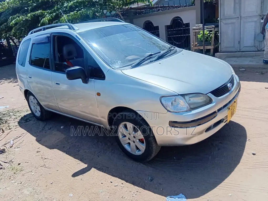 Toyota Corolla Spacio 1999 Silver