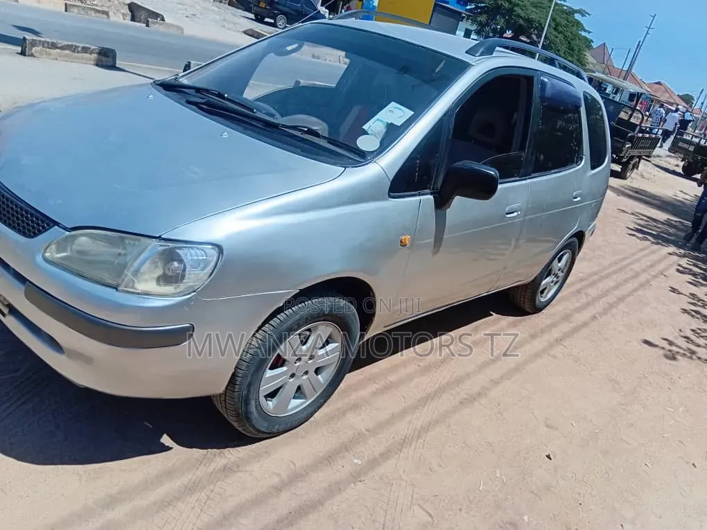 Toyota Corolla Spacio 1999 Silver