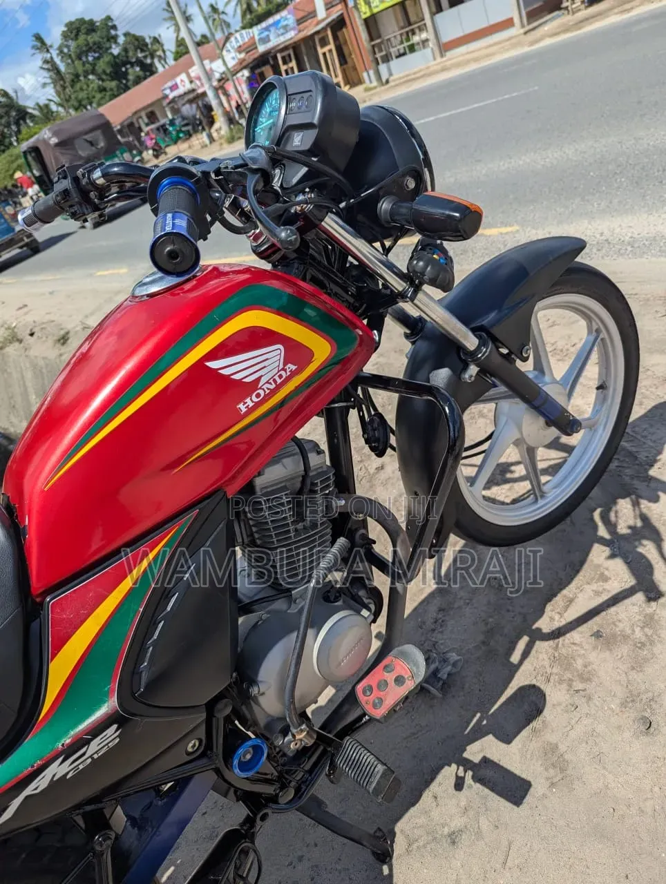 Honda 2025 Red