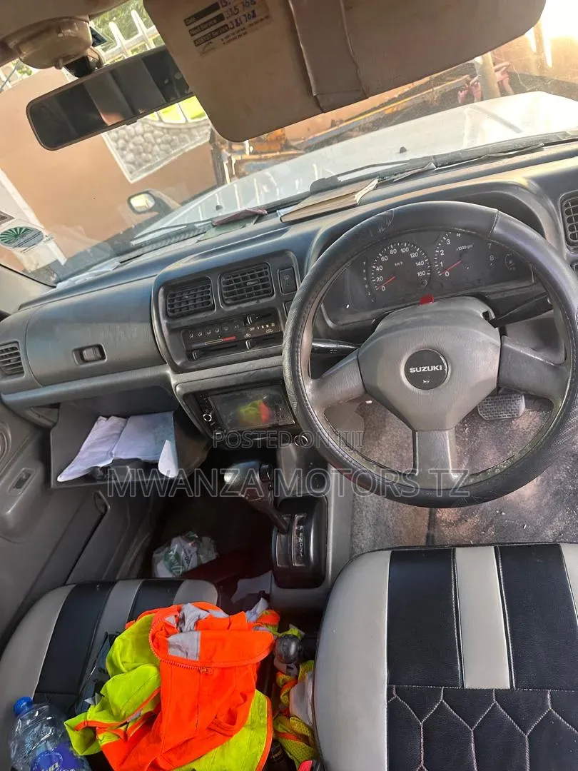 Suzuki Jimny 2005 White