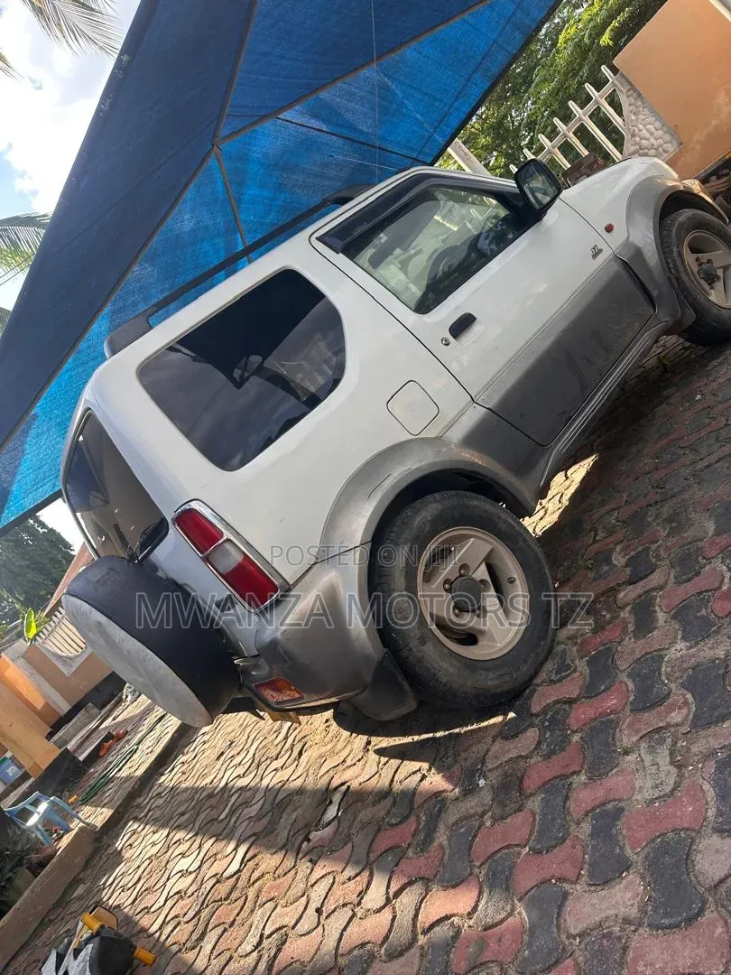 Suzuki Jimny 2005 White