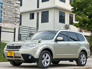 Subaru Forester 2010 Gray