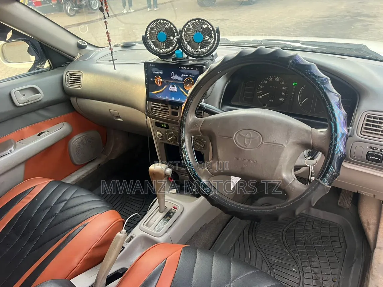 Toyota Corolla 2000 White