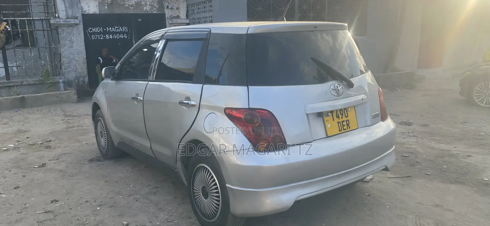 Toyota IST 2004 Silver
