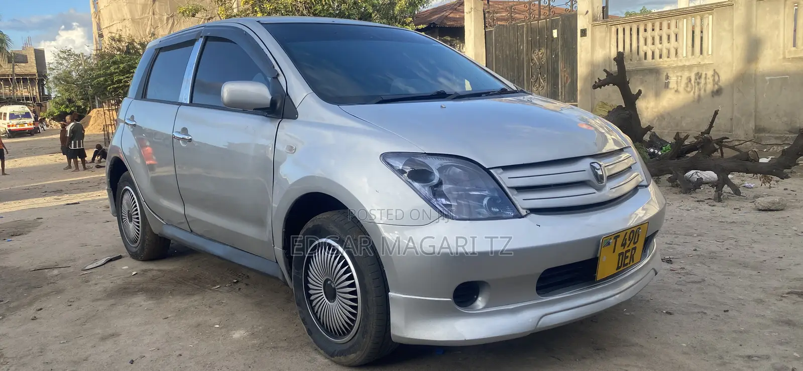 Toyota IST 2004 Silver