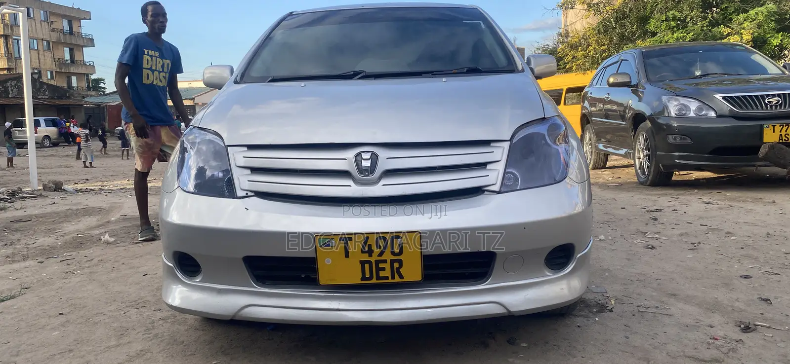Toyota IST 2004 Silver