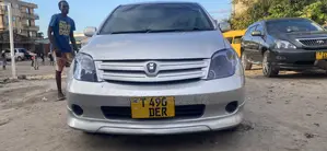 Toyota IST 2004 Silver