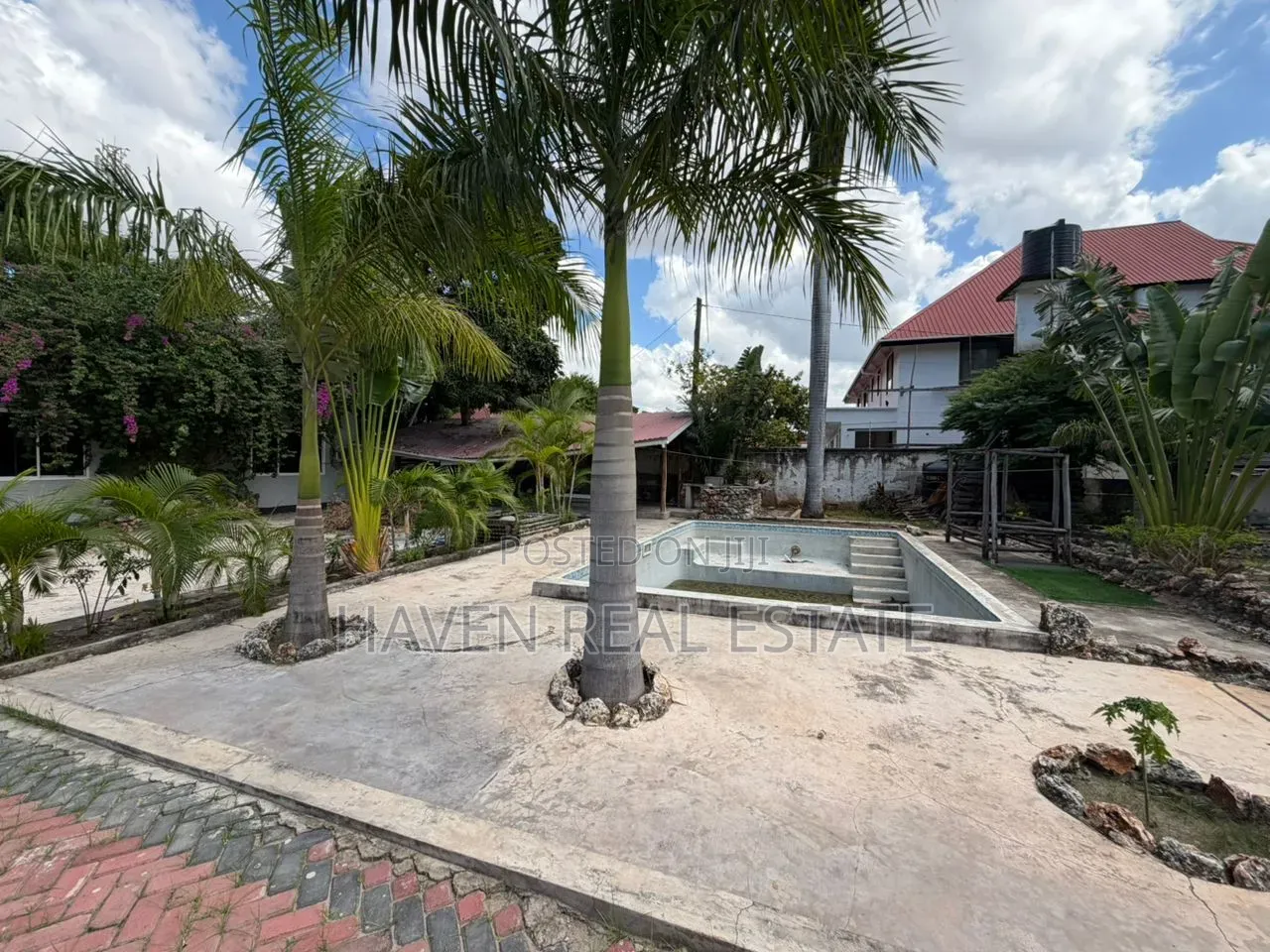 6bdrm House in Mikocheni for rent