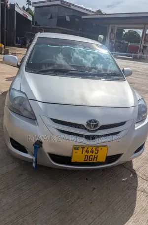 Toyota Belta 2006 Silver