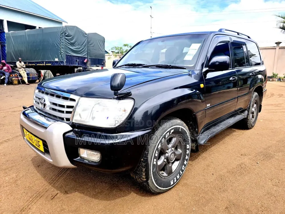 Toyota Land Cruiser 2003 Black
