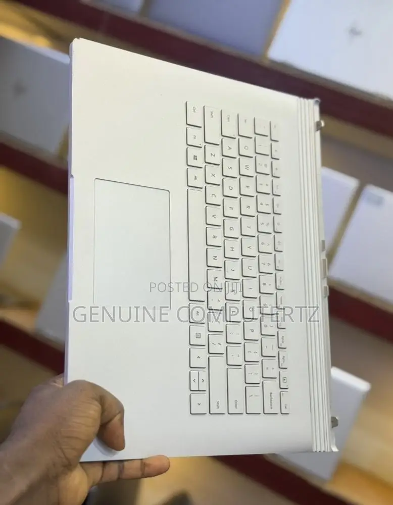 Laptop Microsoft Surface Book 2 16GB Intel Core i7 SSD 1T