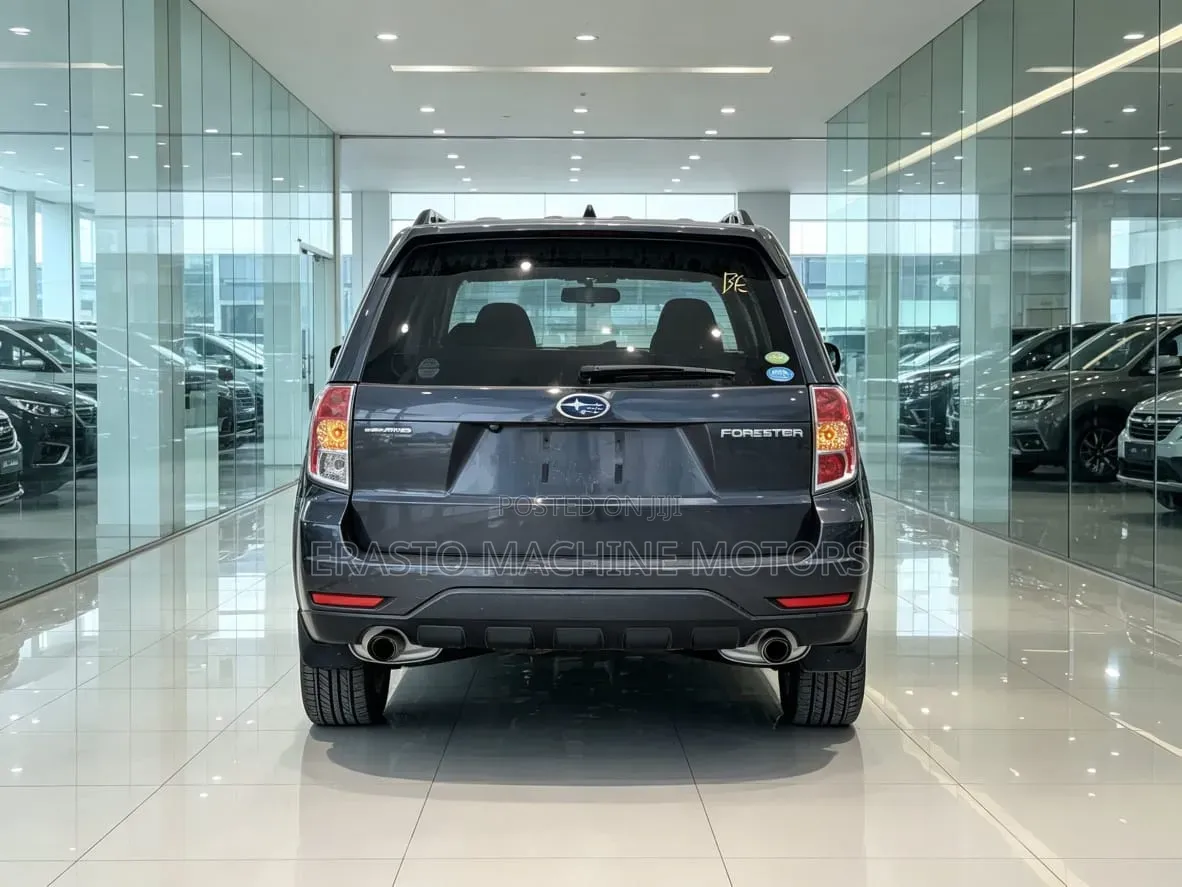 Subaru Forester 2011 Black