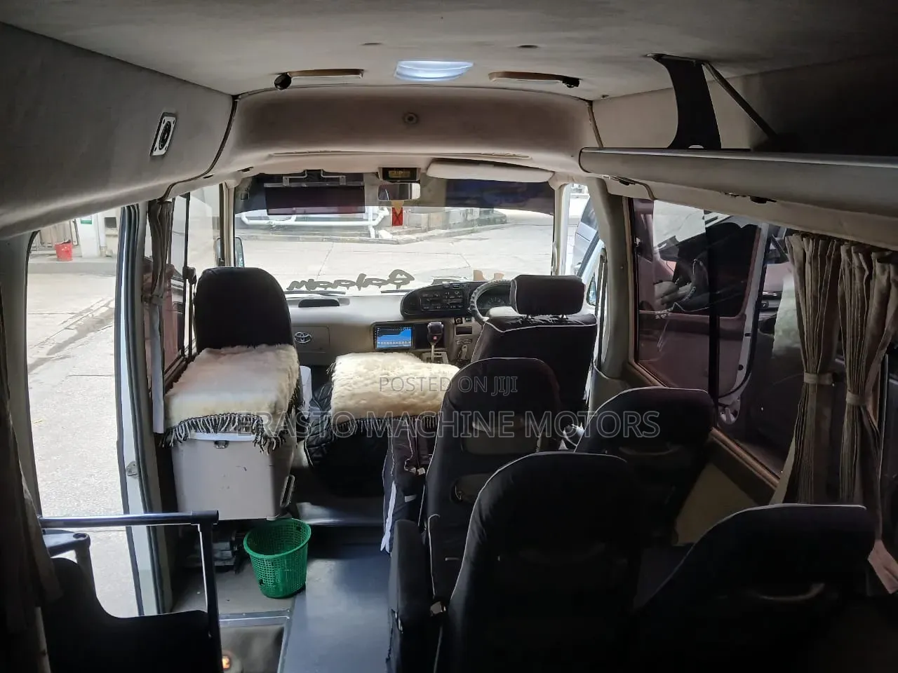 Toyota Coaster 2005