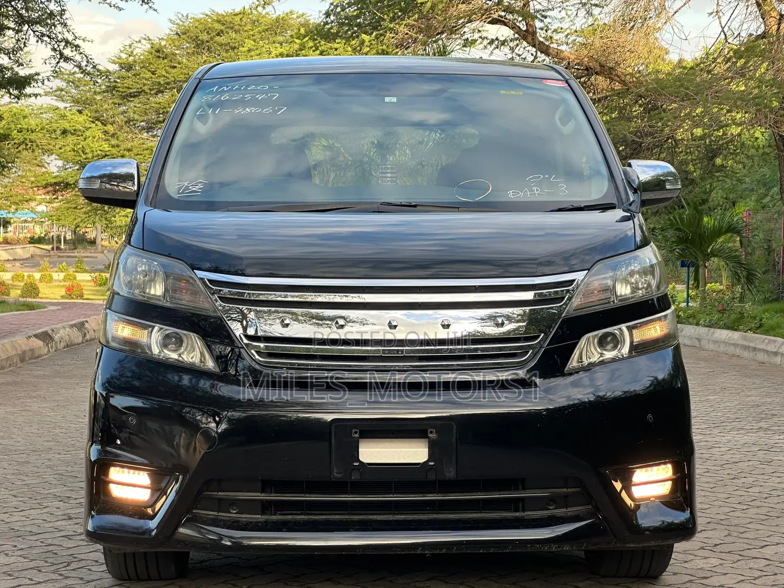 Toyota Vellfire 2010 Black