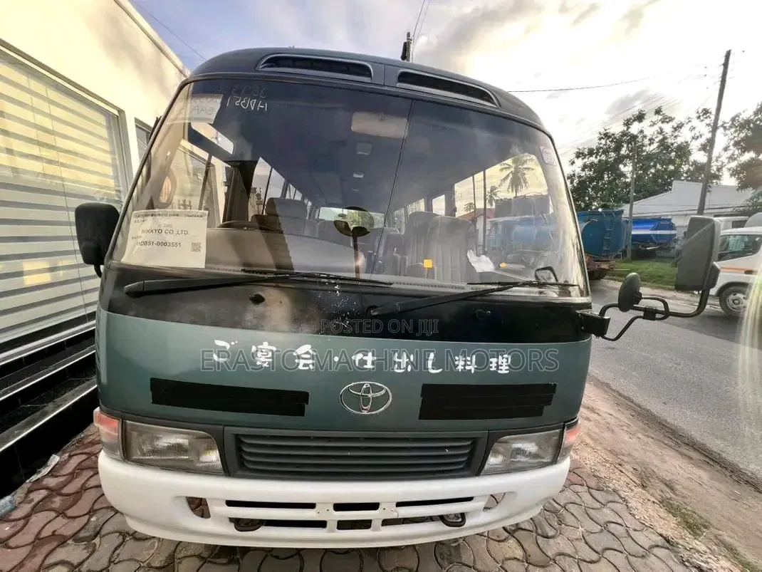 Toyota Coaster 1999 Green