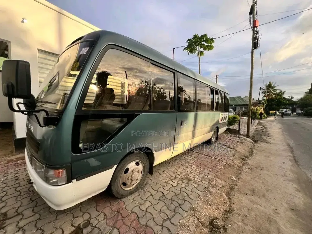 Toyota Coaster 1999 Green