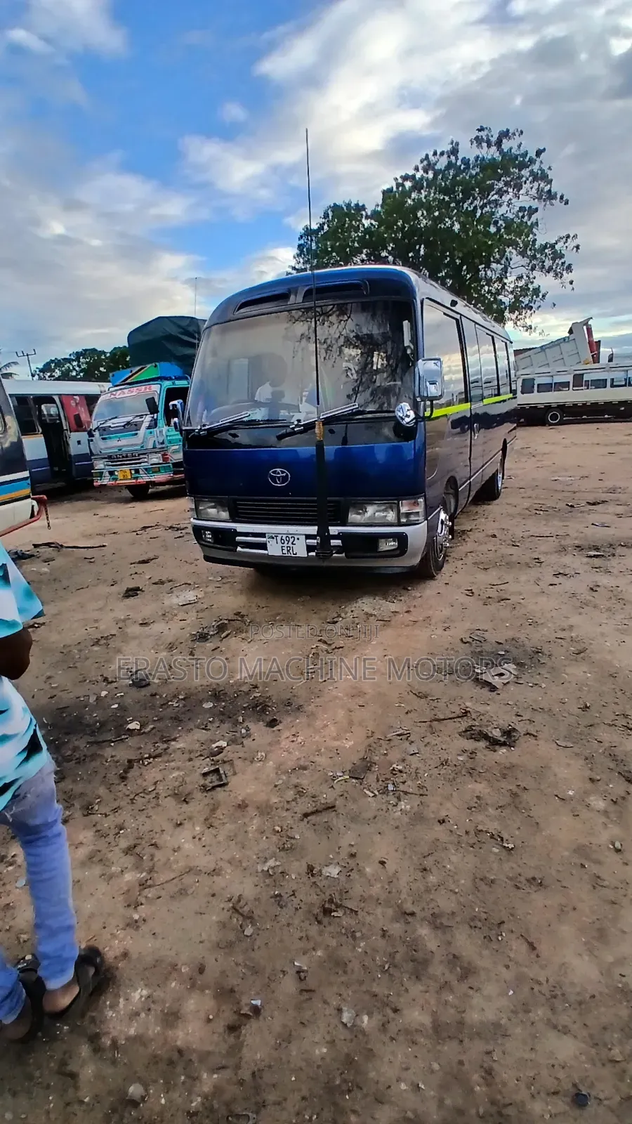 Toyota Coaster 2005 Blue