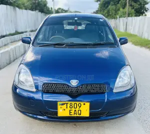 Toyota Vitz 1.0 FWD 5dr 2002 Blue
