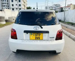 Toyota IST 2006 White