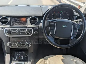 Land Rover Discovery 2015 Black