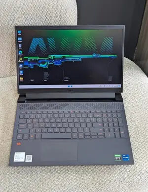 Laptop Dell G15 5535 16GB Intel Core i7 SSD 512GB
