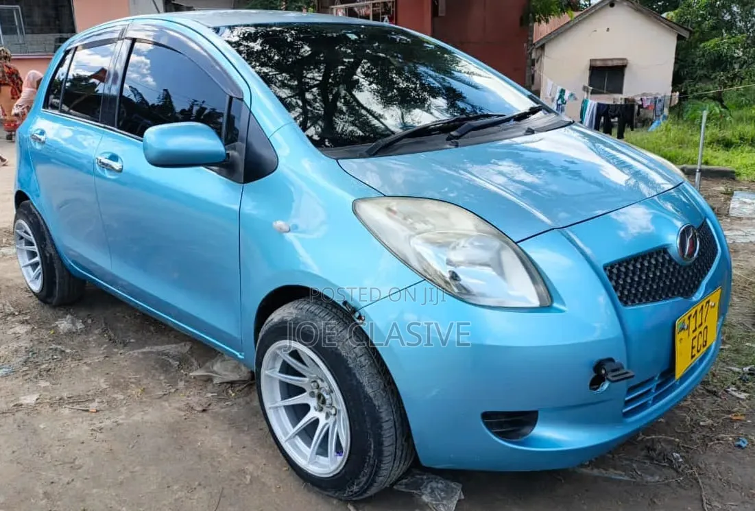 Toyota Vitz 1.5 FWD 5dr 2006 Blue
