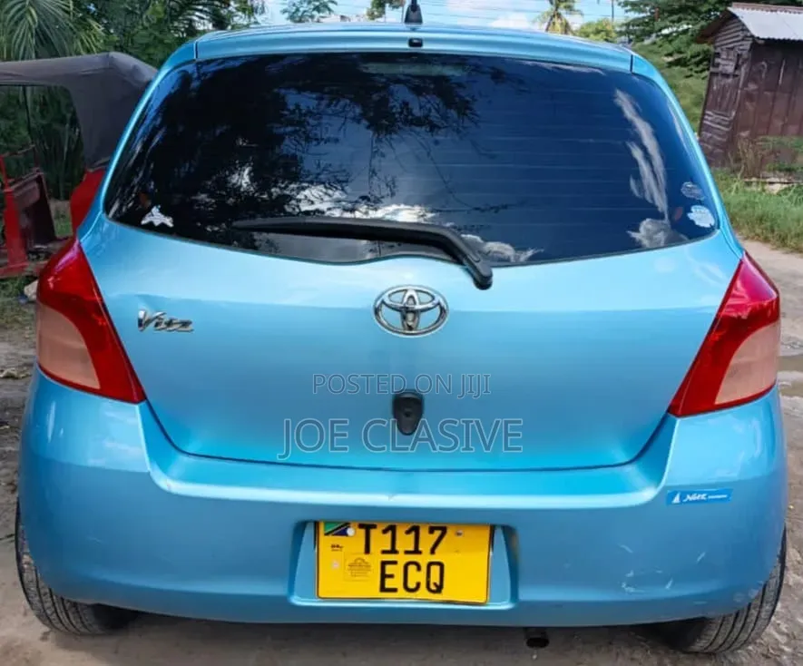 Toyota Vitz 1.5 FWD 5dr 2006 Blue