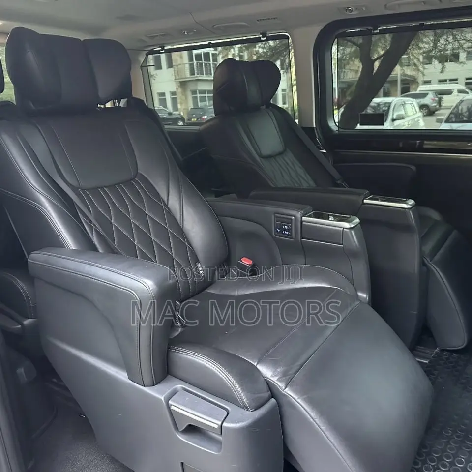 Toyota Quantum 2019 Silver