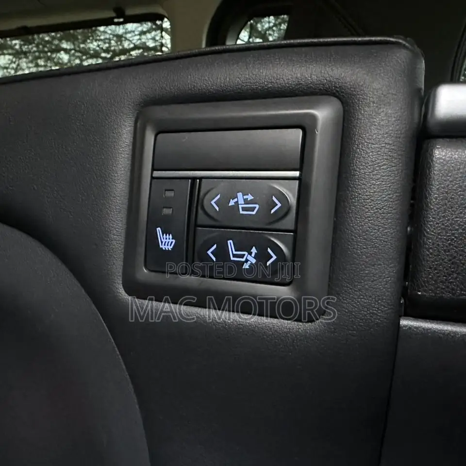 Toyota Quantum 2019 Silver