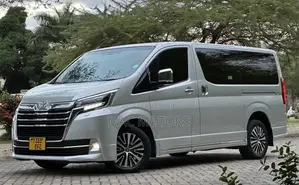 Toyota Quantum 2019 Silver