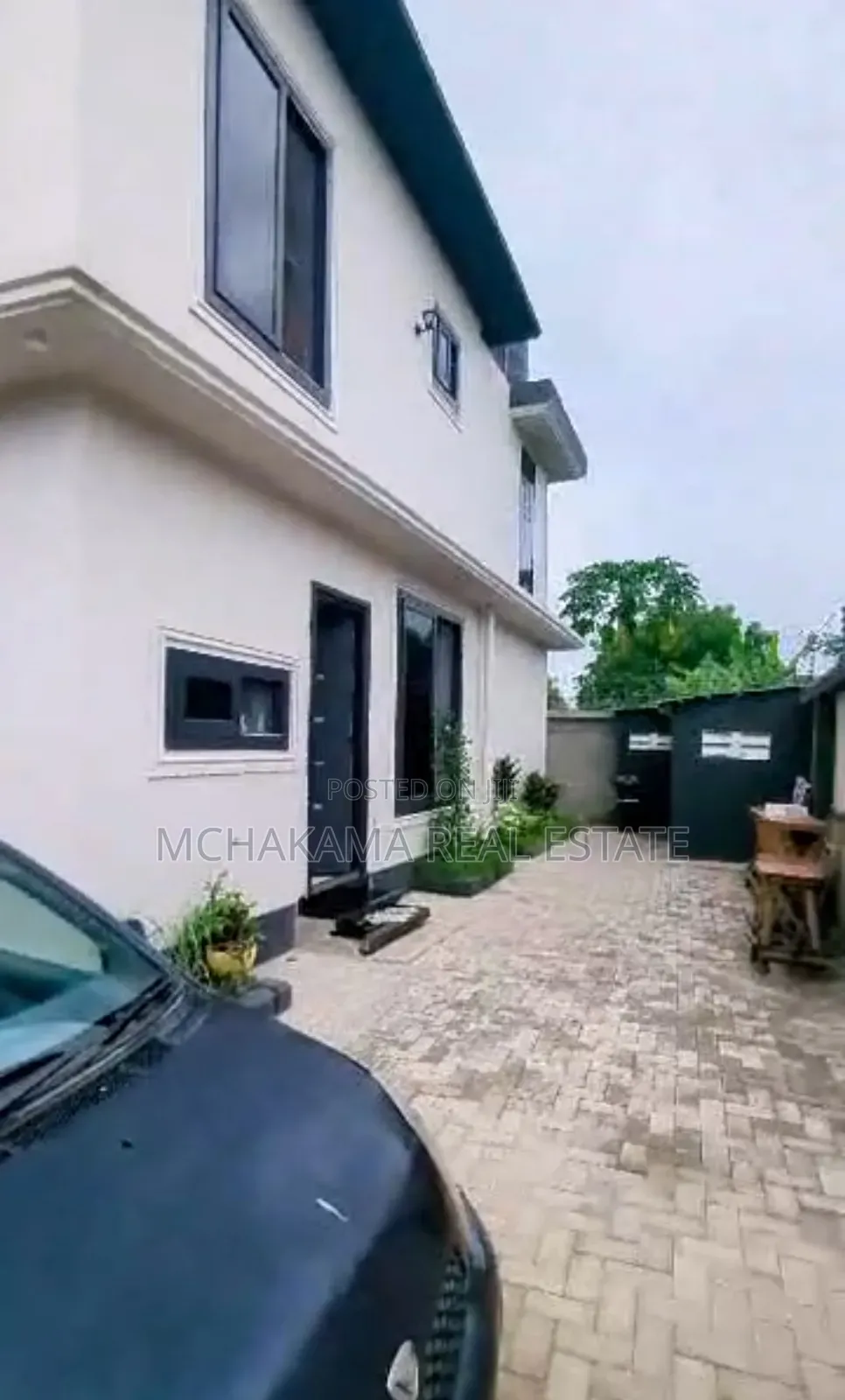 3bdrm Block of Flats in Mchakama Real, Mbweni for sale