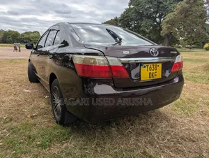 Toyota Premio 2008 Red