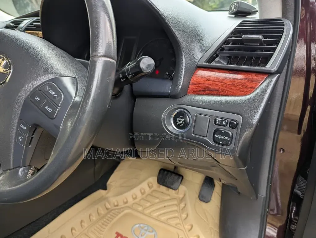 Toyota Premio 2008 Red