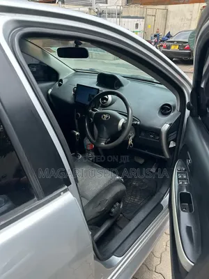 Toyota IST 2006 Silver