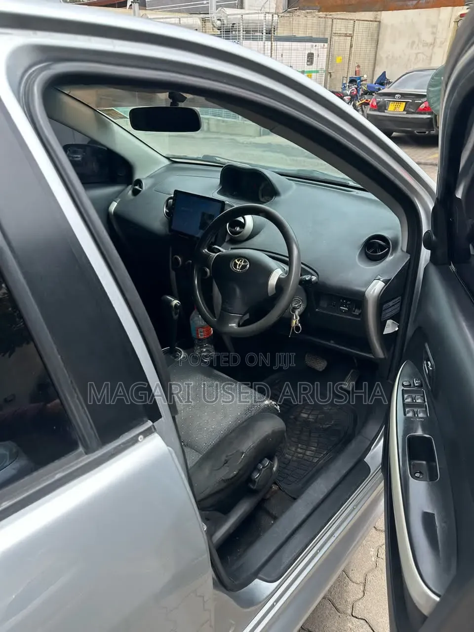 Toyota IST 2006 Silver
