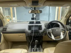 Toyota Land Cruiser Prado 2015 White