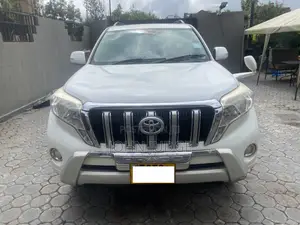 Toyota Land Cruiser Prado 2015 White